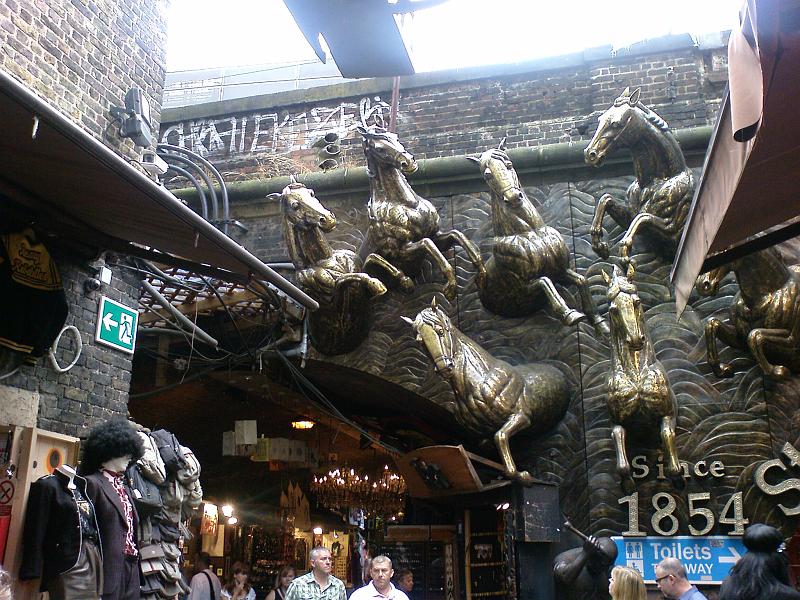 DSC00519 Camden Market.jpg